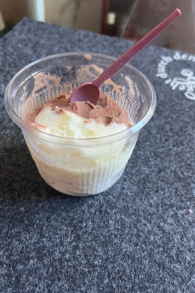 12 von 12 im Juni: Softeis im Becher: Schoko- und Vanilleeis 