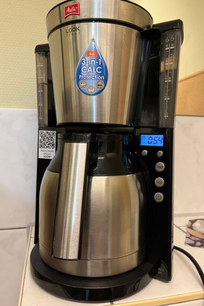 12 von 12 im November 2025: silberfarbene Kaffeemaschine